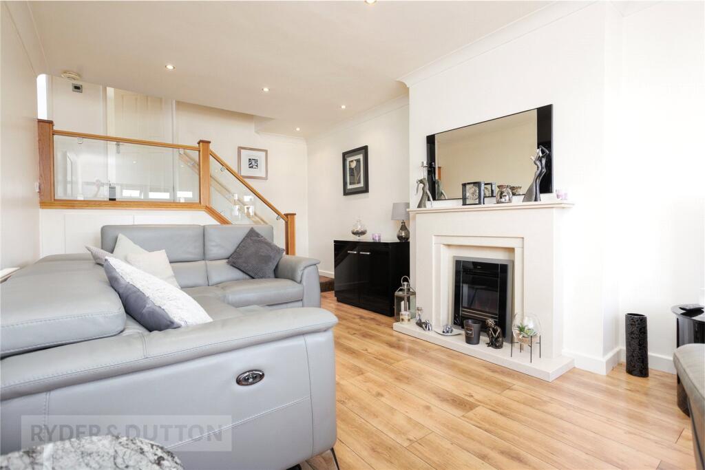 House in Oldham - View 4