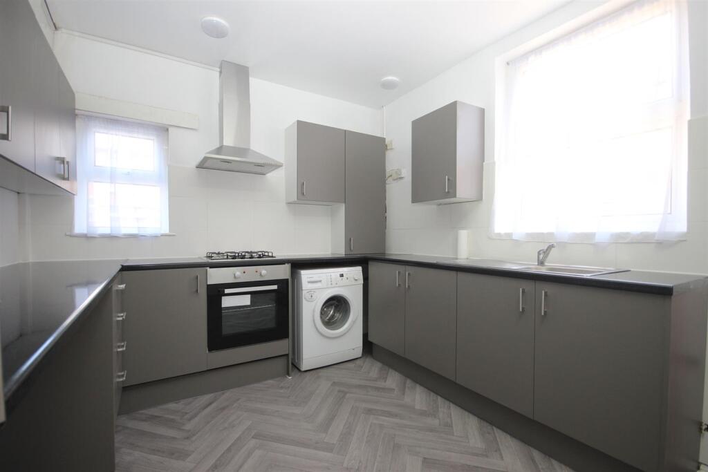 Dudley Street, Bedford photo 3