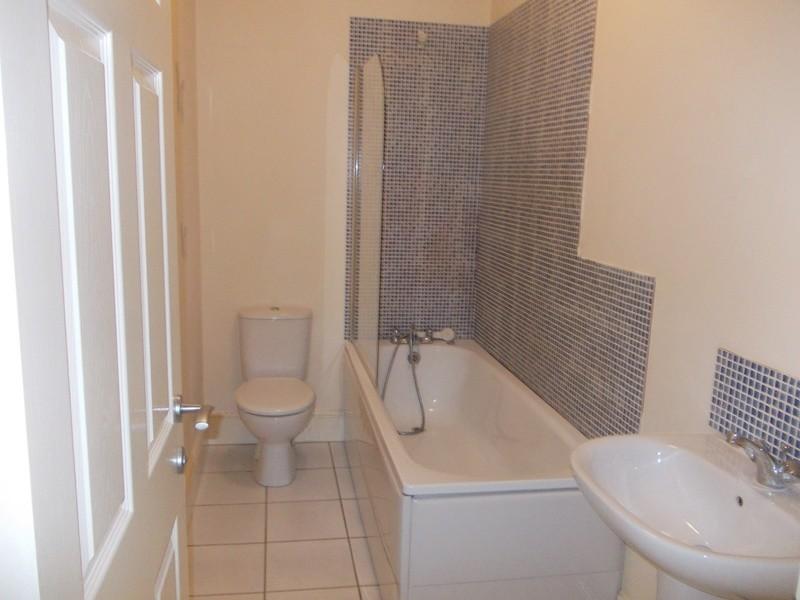 Apartment in Preston - View 5