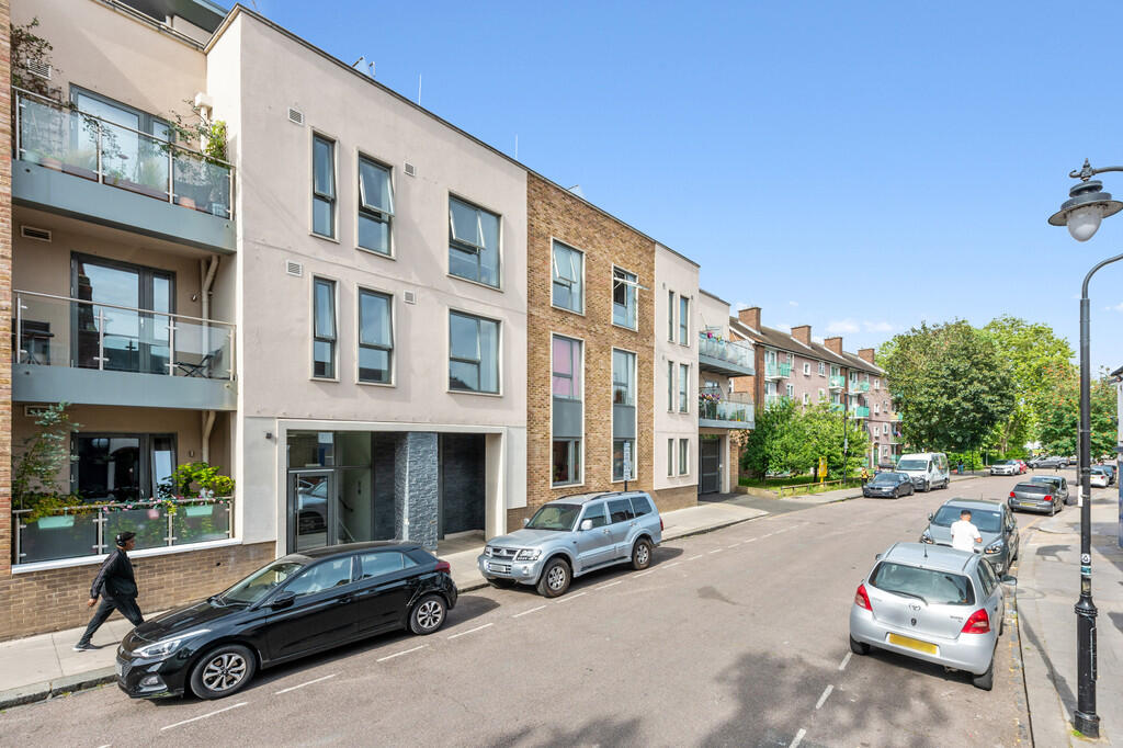 Scotland Green, Tottenham, N17 - View 2