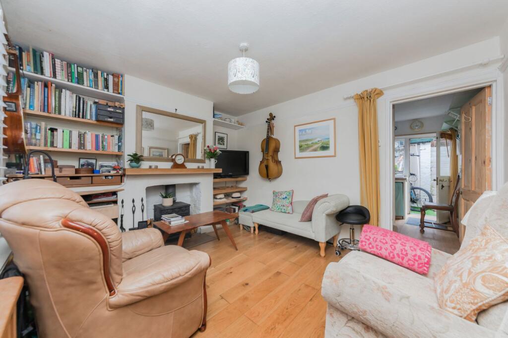 Valence Road, Lewes, BN7 photo 2