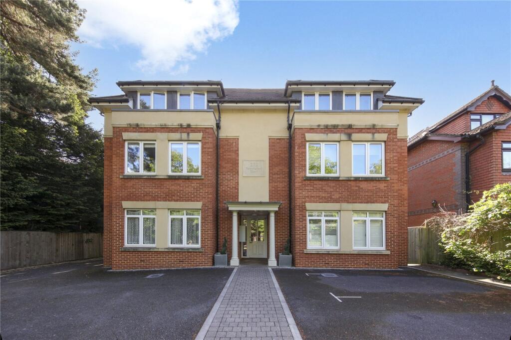 Main image of property: Pampisford Road, South Croydon, CR2