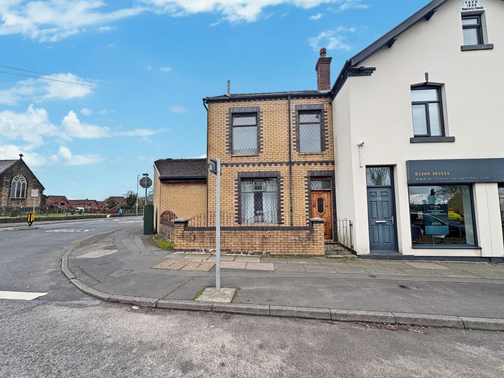 Main image of property: Chorley Road, Westhoughton, BL5