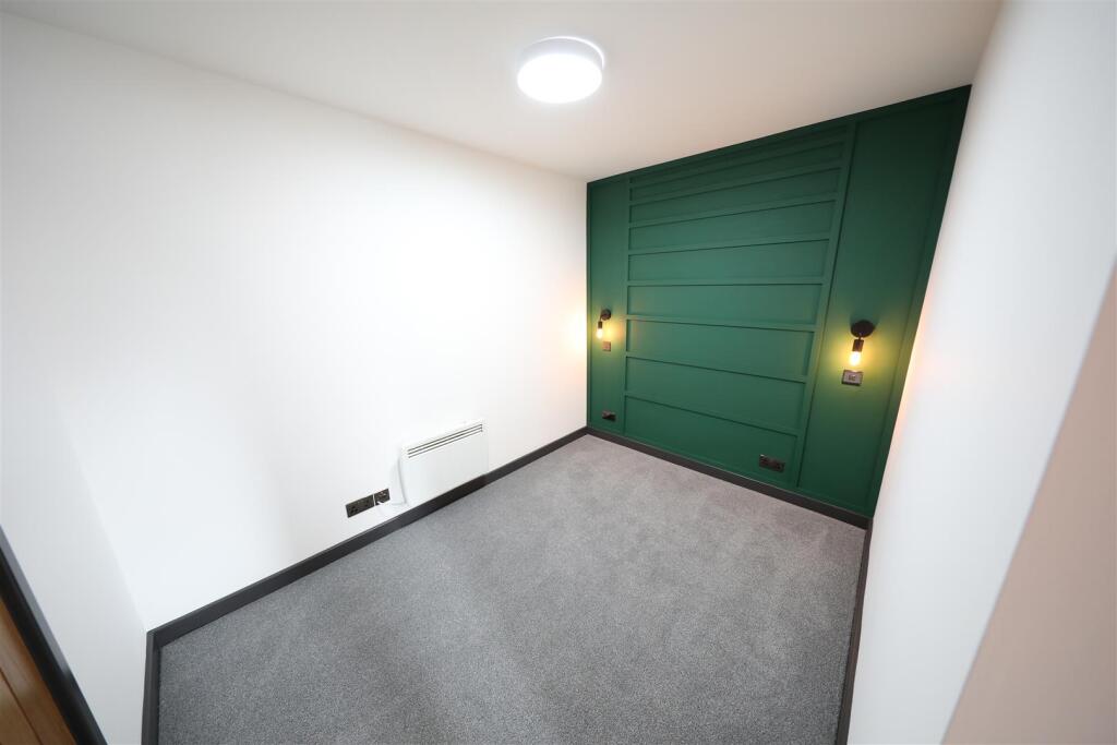 Apartment in Hull, Kingston upon Hull - View 5