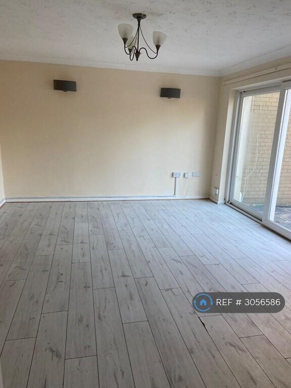 House in Cardiff, Llanedeyrn - View 3