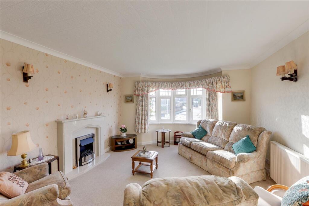Maple Drive, Nuthall, NG16 photo 4