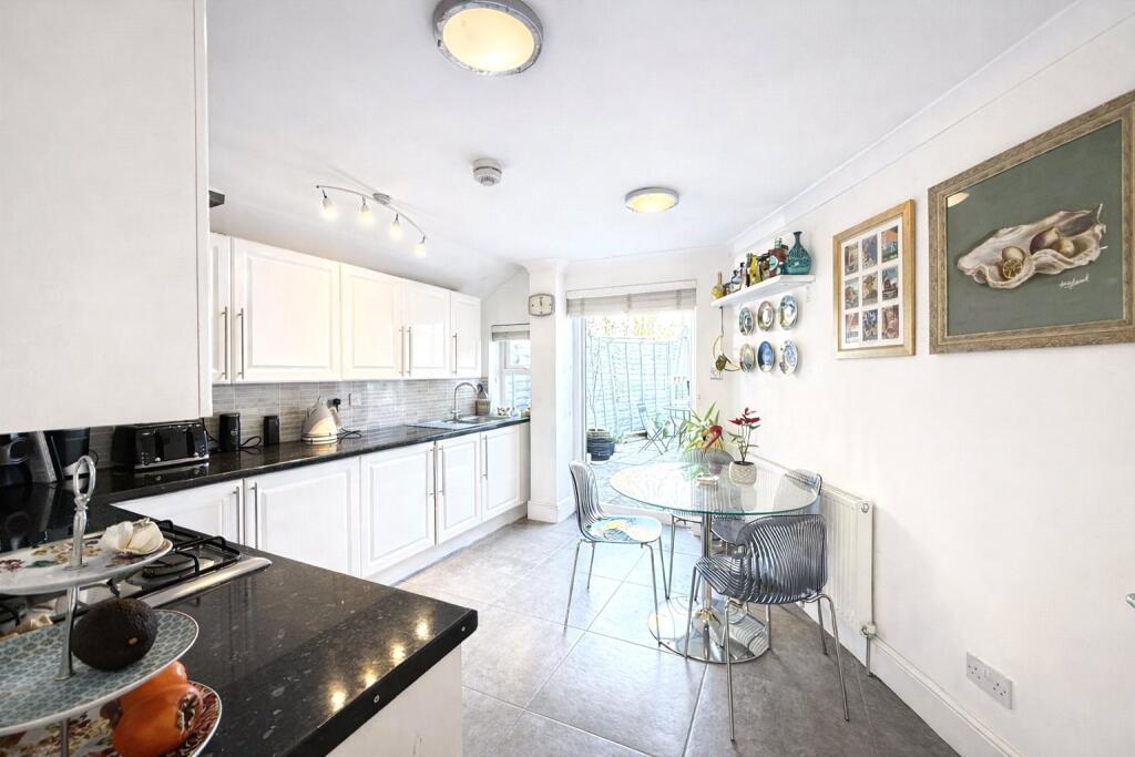 Nightingale Grove, London, SE13 photo 2