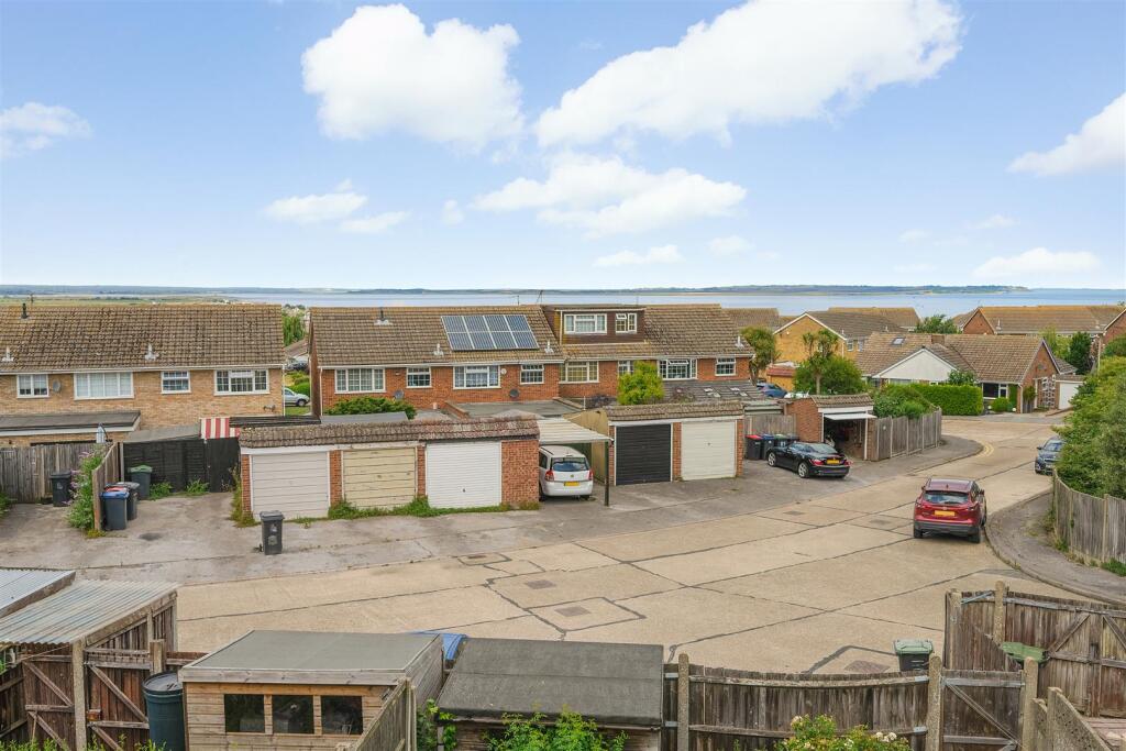 Linnet Avenue, Whitstable photo 2