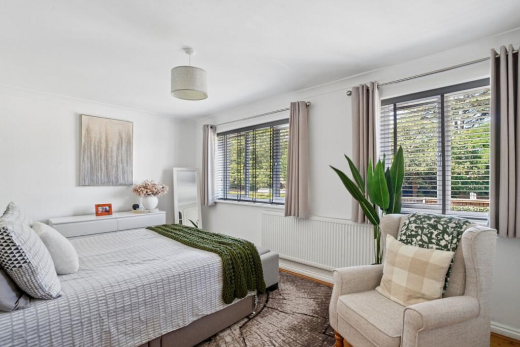 House in Southall - View 4