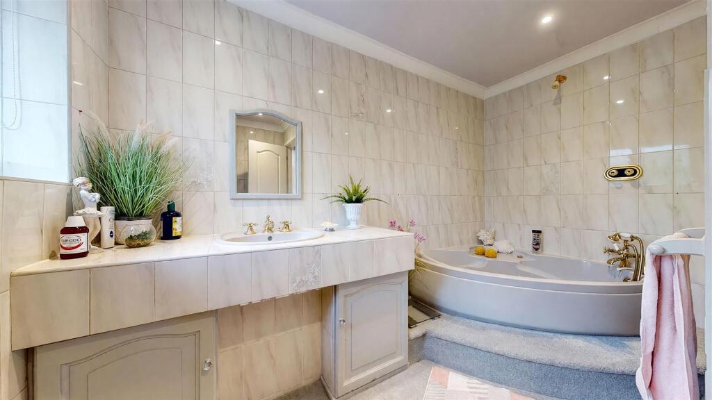 House in Wigan - View 4
