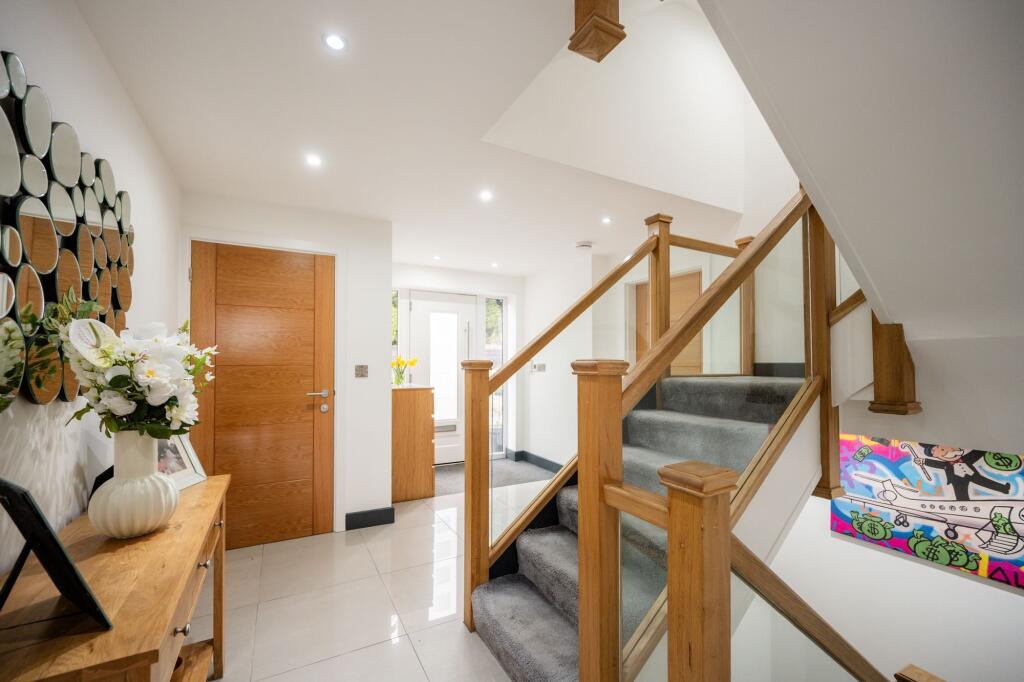 Dean Wood Close, Upholland, WN8 photo 2