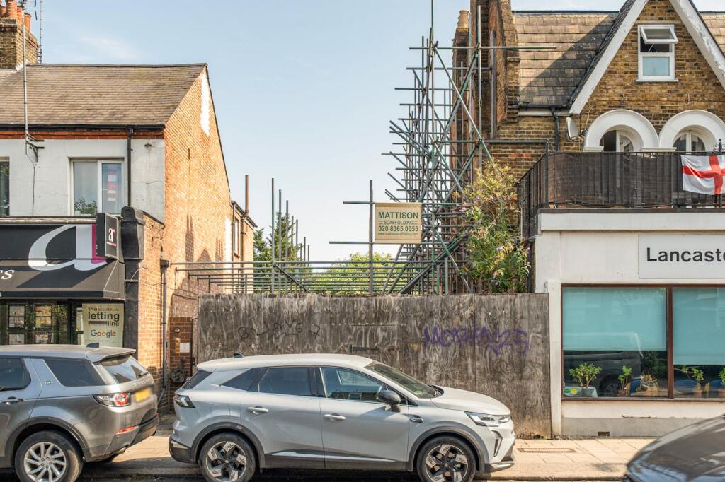 Main image of property: 55 Lancaster Road, London, EN2 0BU