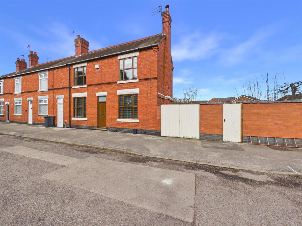 Main image of property: Heath End Road, Nuneaton