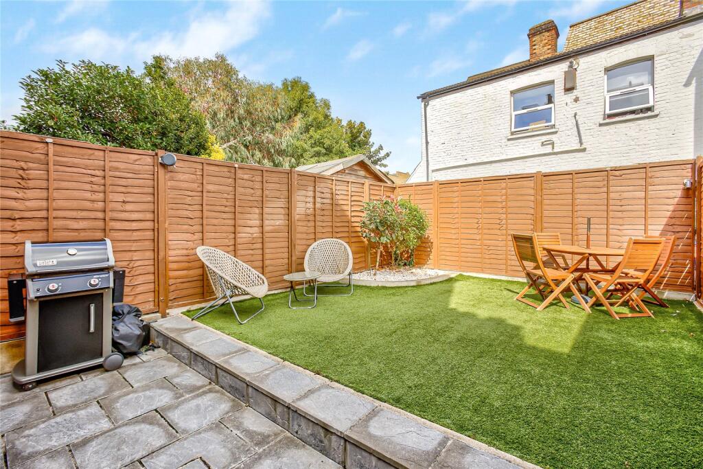 House in London - View 4