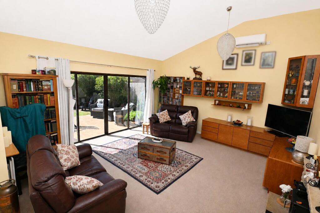 Brickfields Close, Lychpit, Basingstoke - View 2