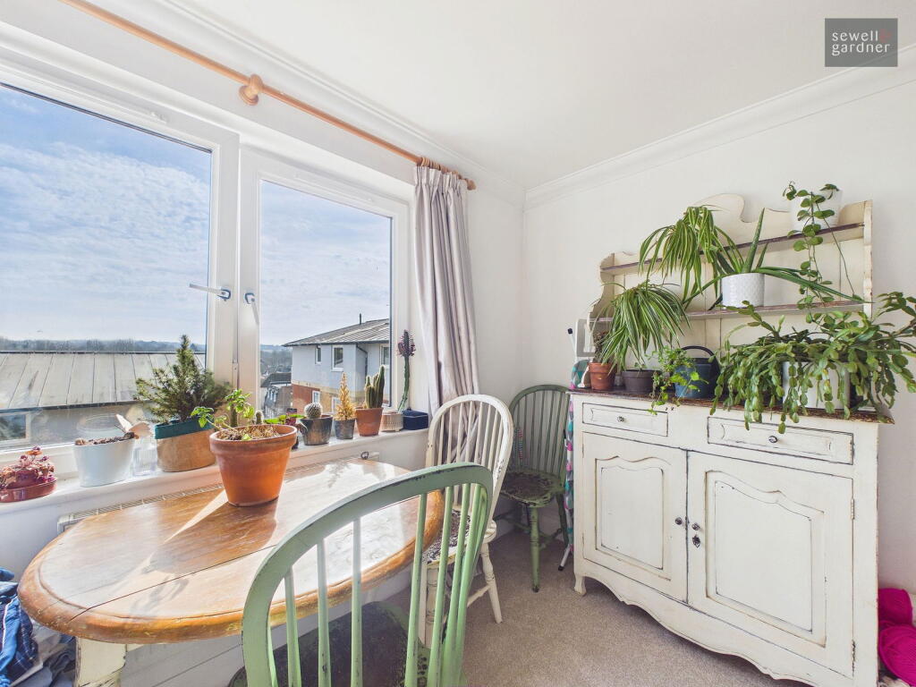 Apartment in Three Rivers, Batchworth - More