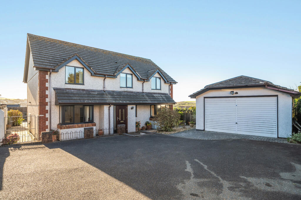 House in Looe, Cornwall - View 5