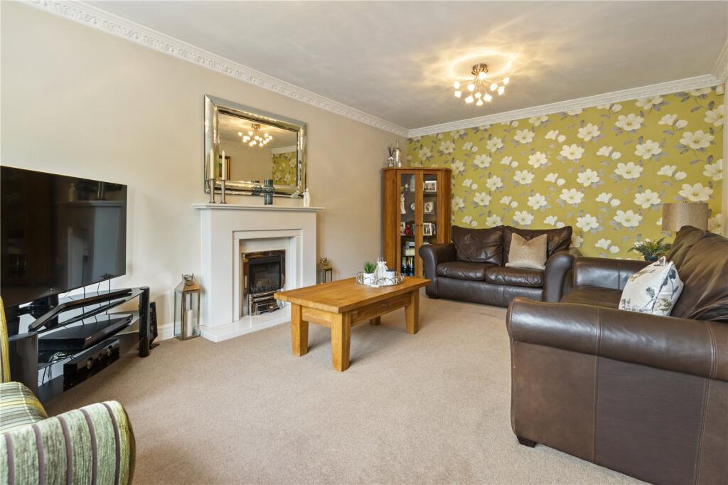 House in Grimsby, Healing - View 3