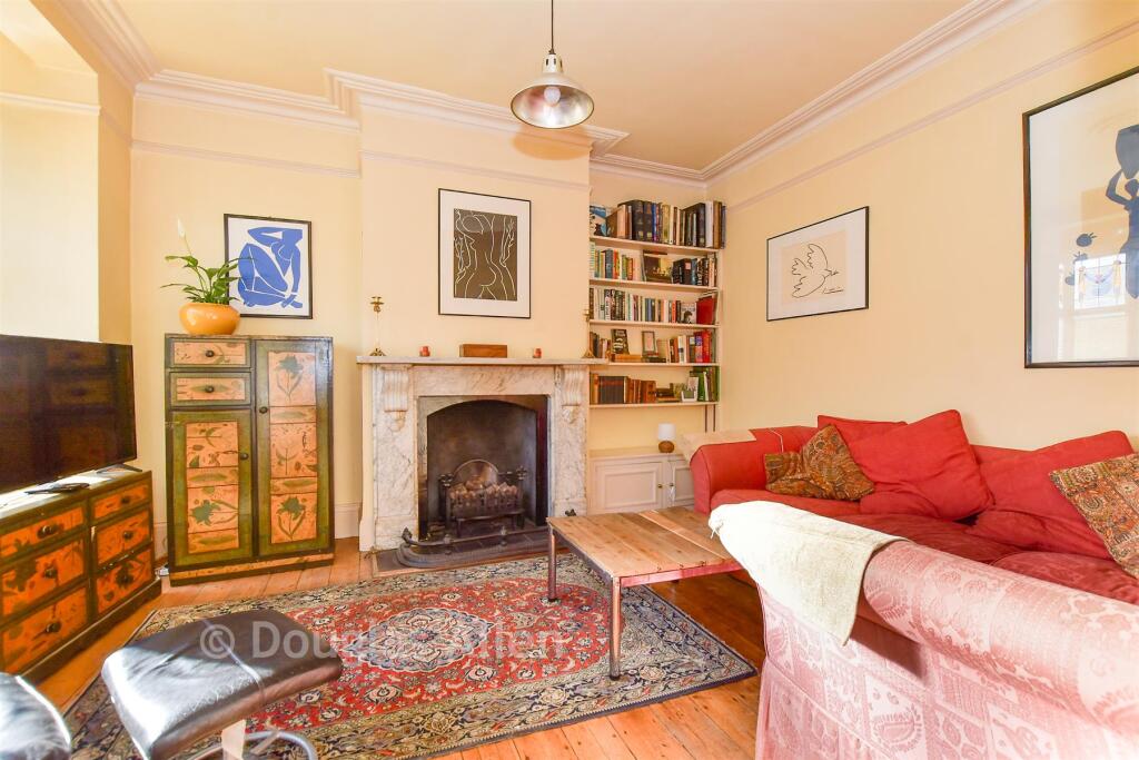 St. Margaret's Road, Wanstead photo 4