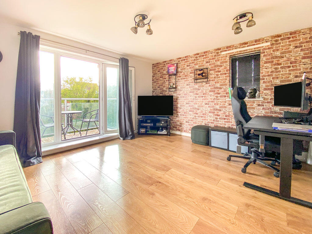 Gammon Close, Hedge End, Southampton, SO30 photo 2