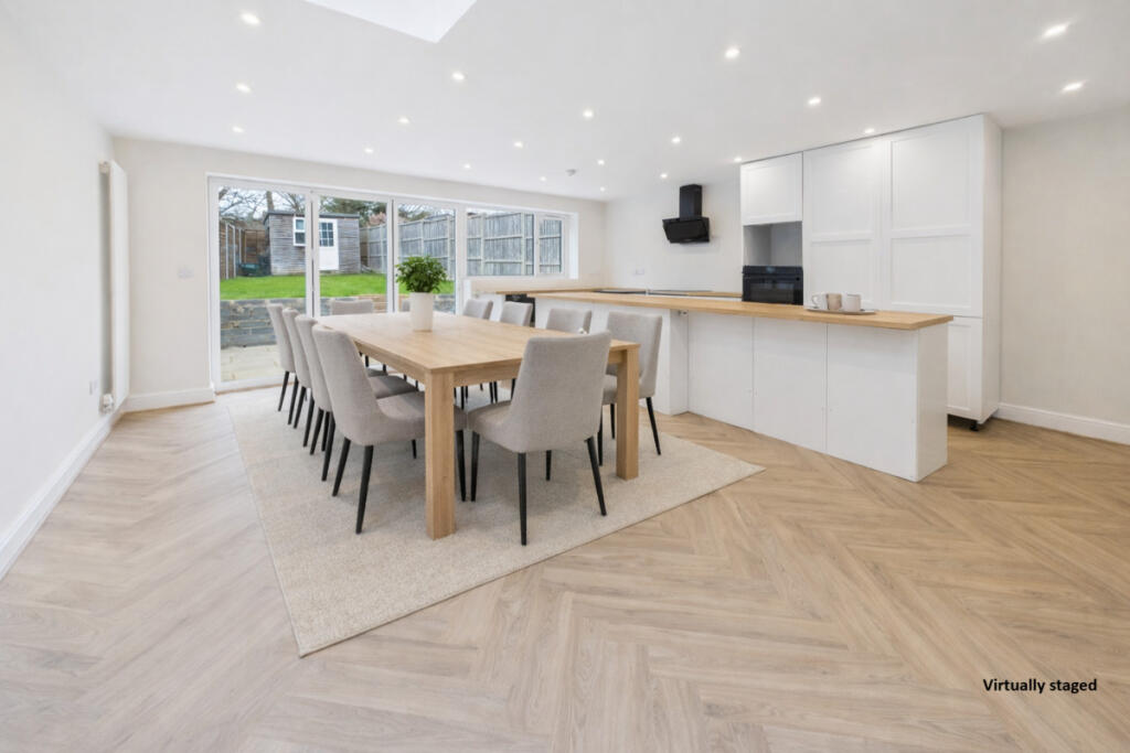 Main image of property: Pixies Hill Road, Hemel Hempstead, HP1