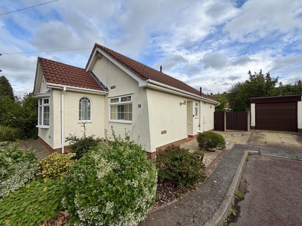 2-bed bungalow on Seven Acres Lane, Thingwall, Wirral, CH61, £275,000