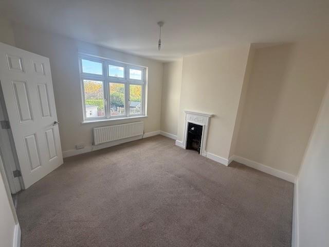Apartment in Romford - View 4