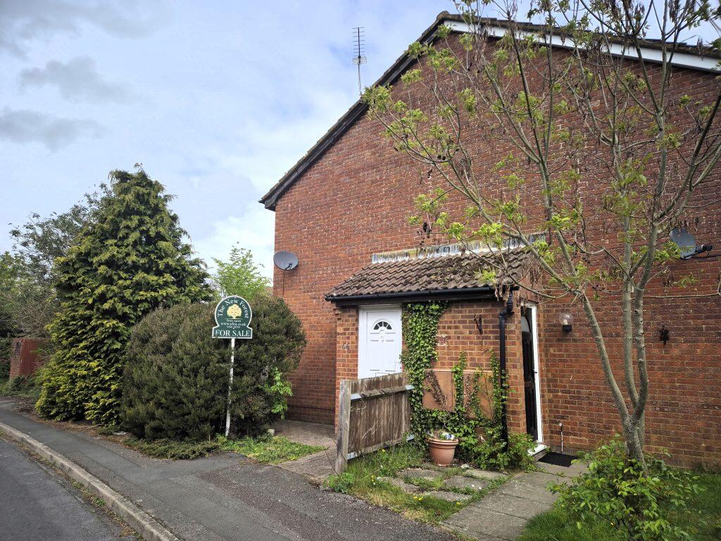 Main image of property: 66 Rufus Gardens, Totton, Southampton, SO40 8TB