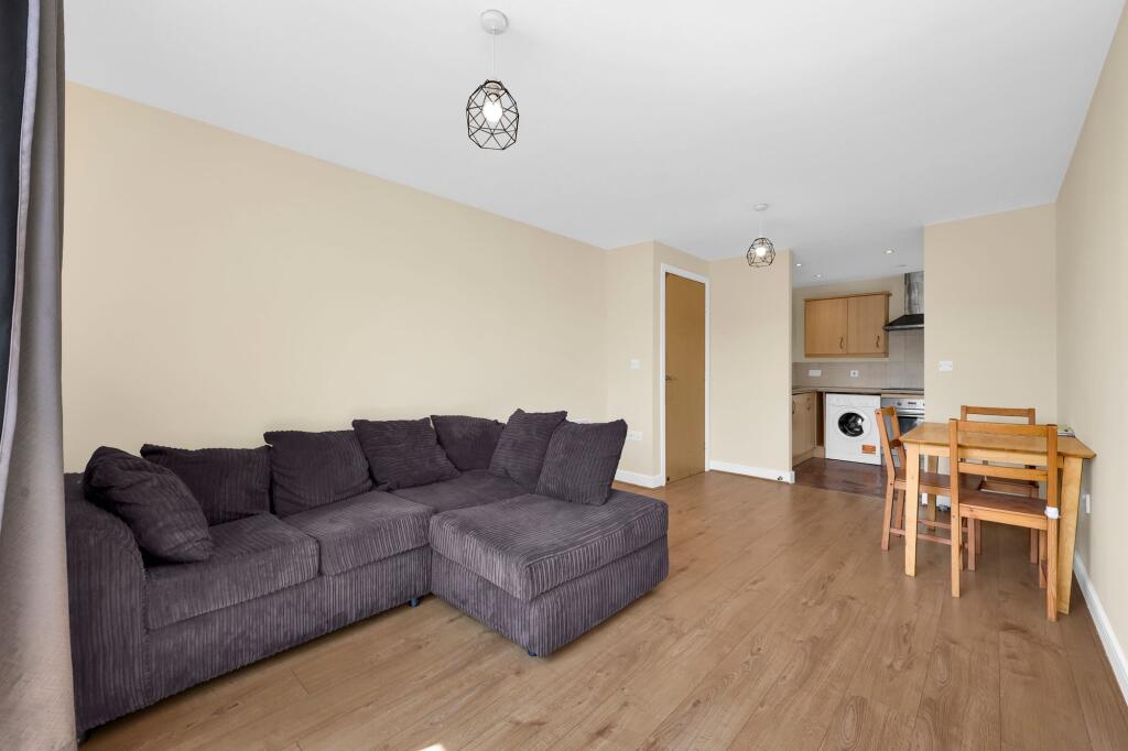 Apartment in London - View 4