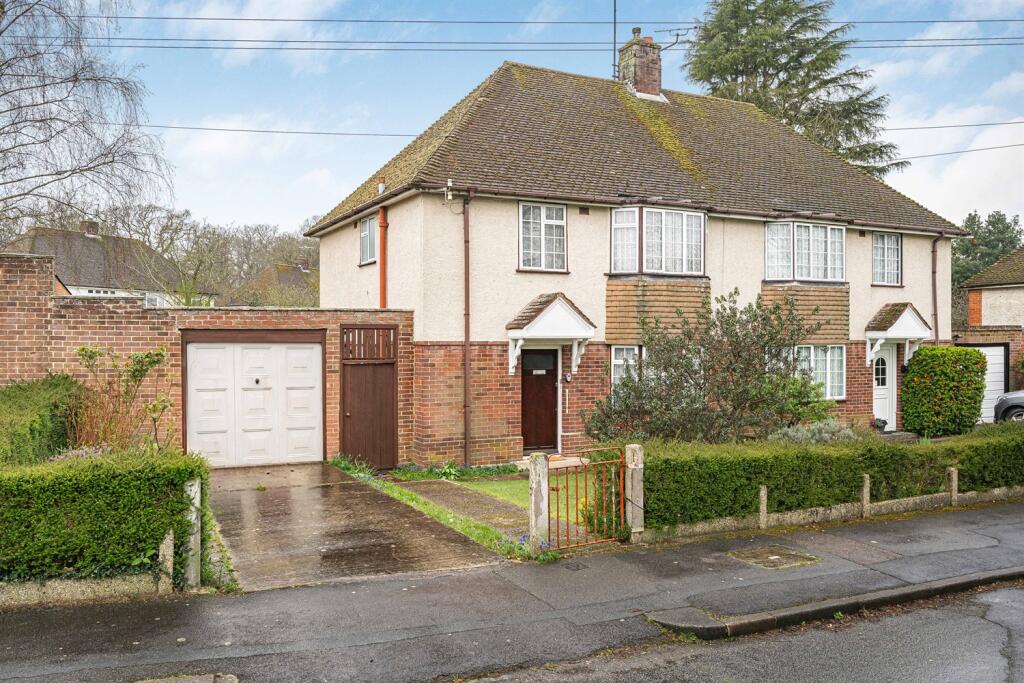 Main image of property: Buckingham Drive, Emmer Green, Reading