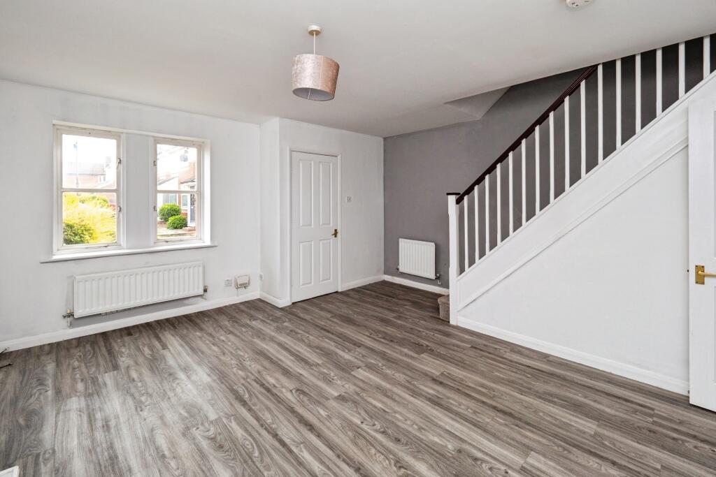 House in Hull - View 3