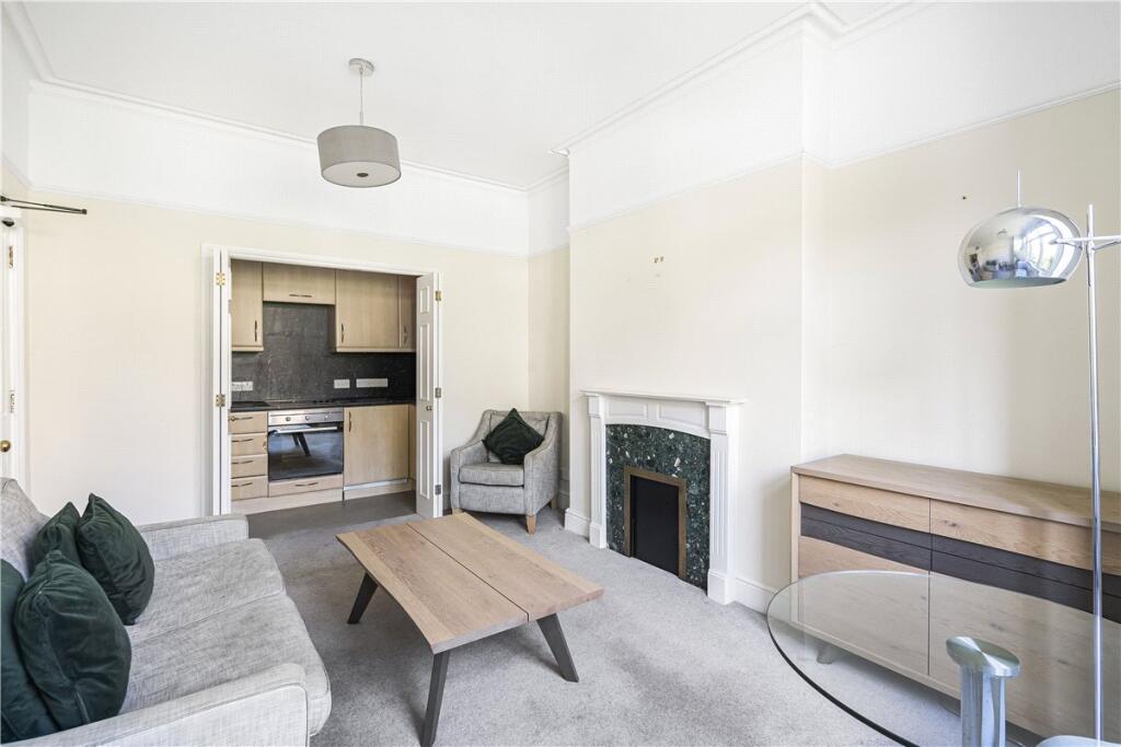 Main image of property: Walton Crescent, Oxford, Oxfordshire, OX1