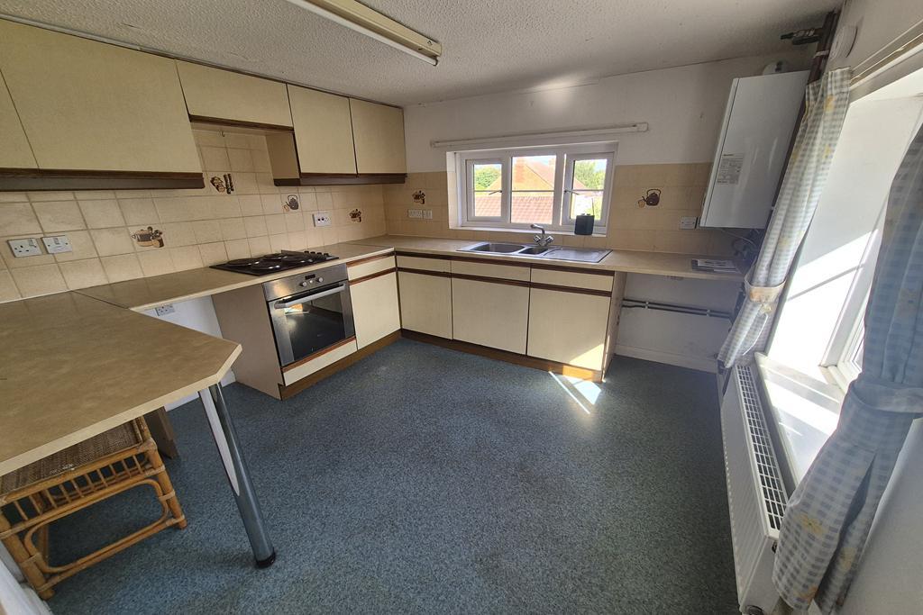 Apartment in Crewkerne, Somerset - View 4