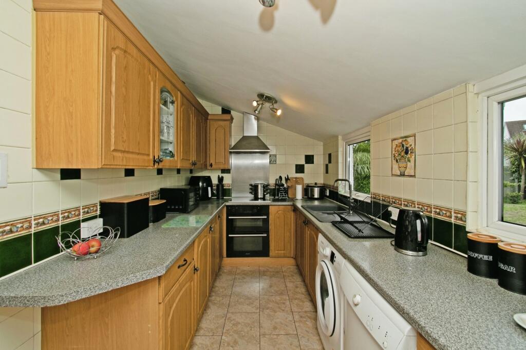 House in Truro - View 4