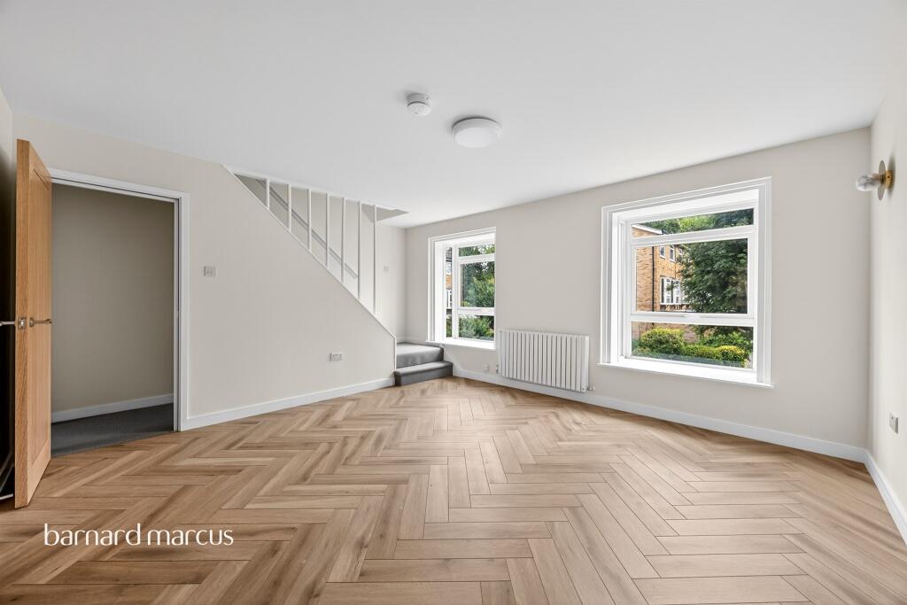 Main image of property: Cotelands, Croydon