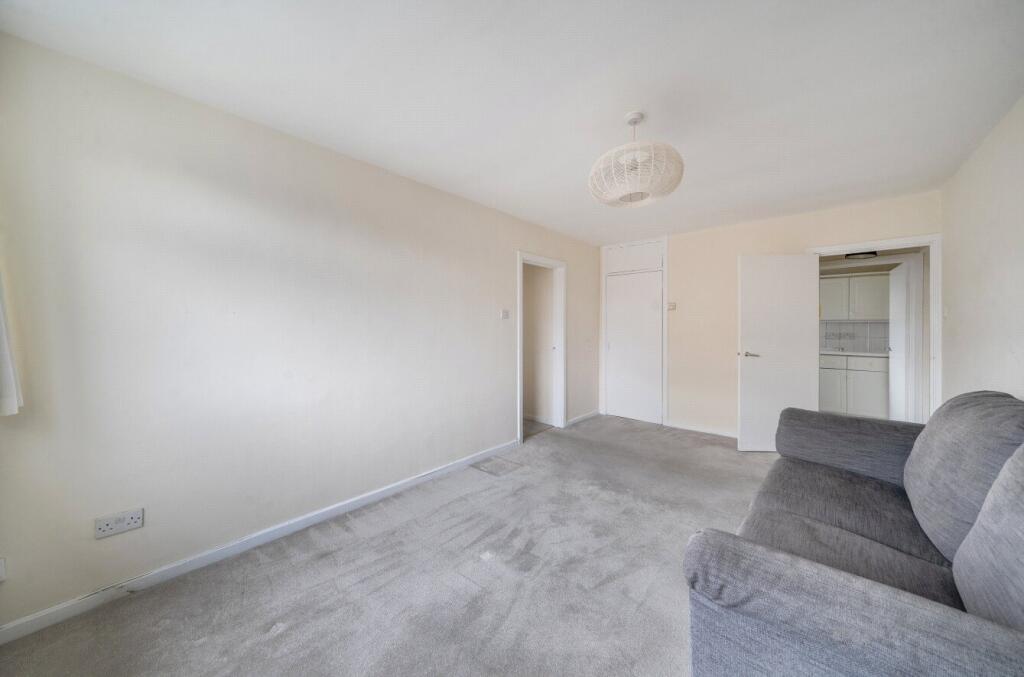 Apartment in London - View 3