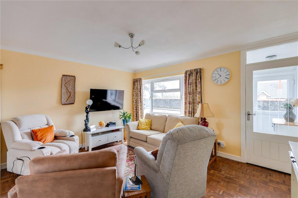 Highfields, Llandaff, Cardiff, CF5 2QA photo 4