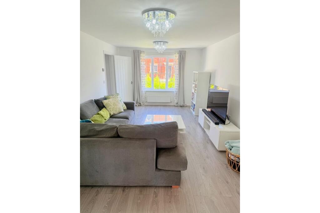 Topcliffe Way, Castleford, WF10 photo 2