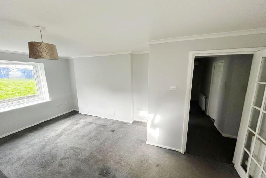 Apartment in Paisley, Inverclyde - View 4