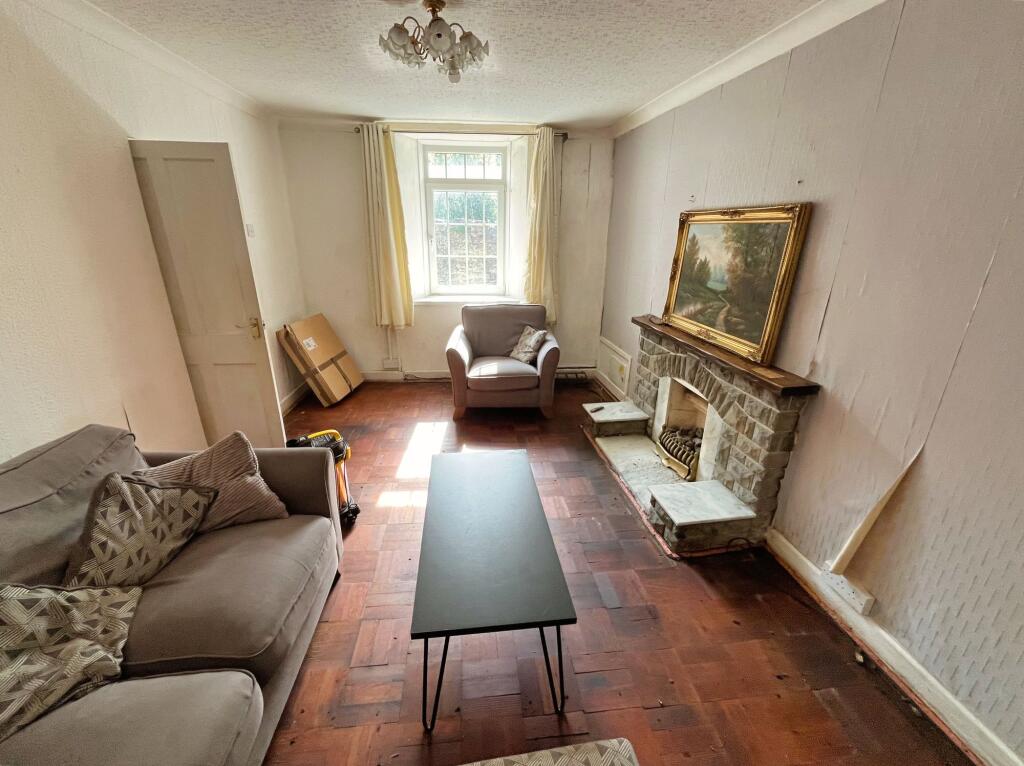 West Caerllan, School Street, Llantrisant CF72 8EN photo 4