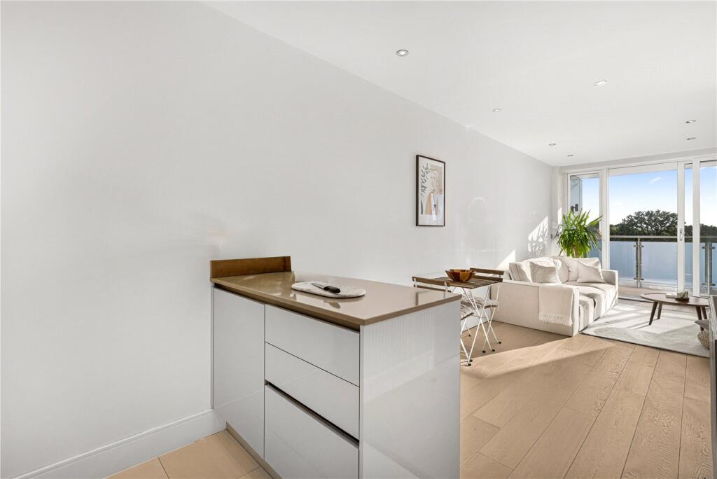 Apartment in Twickenham - View 5