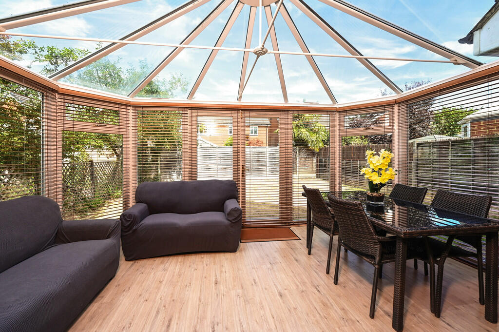 House in Guildford - View 4