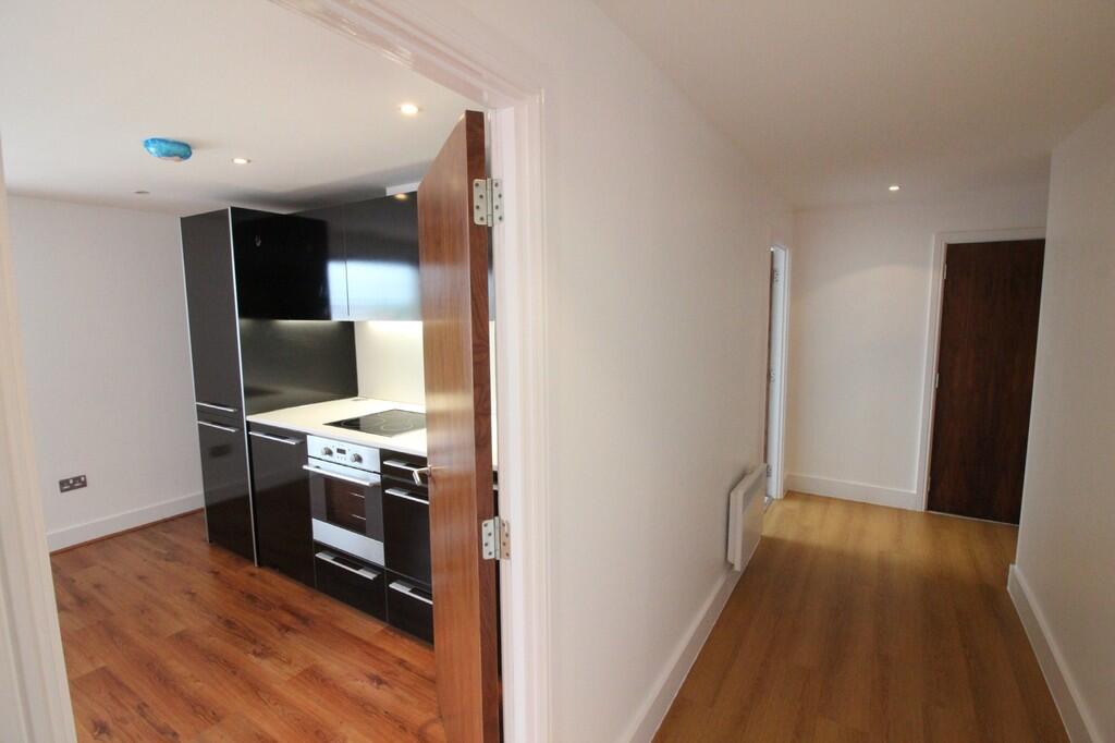 Apartment in Ipswich, Stoke - View 5
