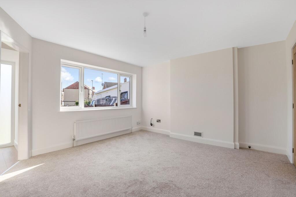 Annesley Road, Hucknall, NG15 photo 4