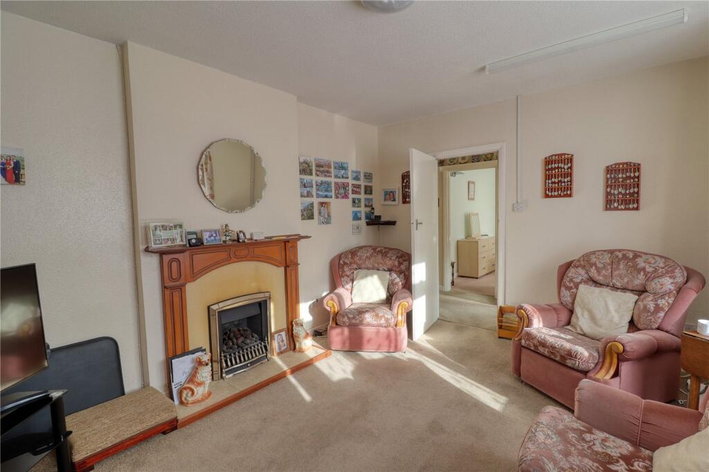 Trenode Avenue, Combe Martin, North Devon, EX34 photo 3