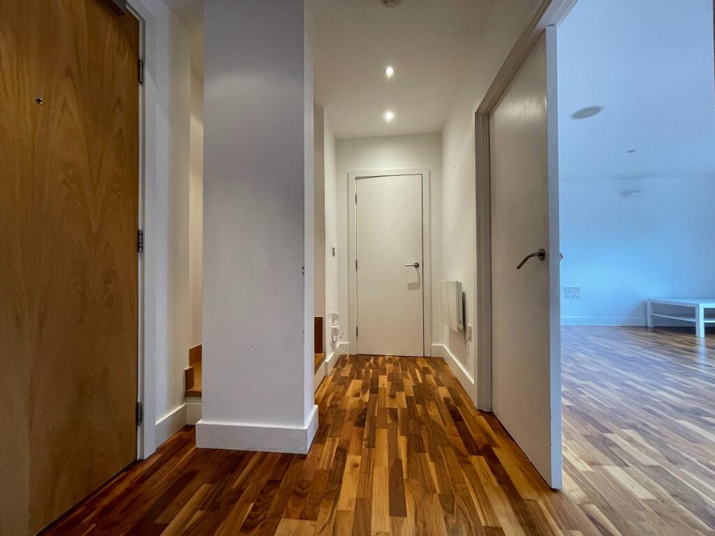 Apartment in Manchester, First Street, City Centre - More