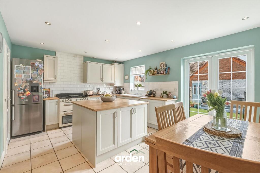 Boundary Lane, Shirley, B90 photo 2