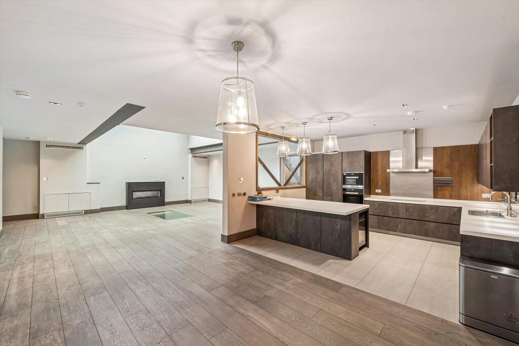 Main image of property: Burlington Lodge Studios, 48 Rigault Road, London SW6