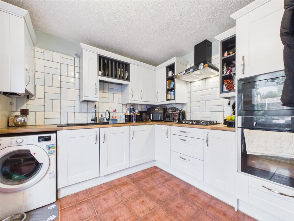 House in Worcester - View 4