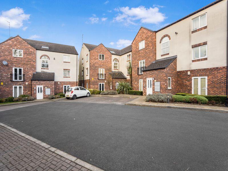 Main image of property: Potternewton Mount, Leeds